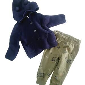 Gap 6-12M hooded sweater and bear pants